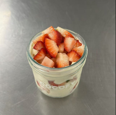 Mid-summer Strawberry Tiramisu  仲夏草莓 提拉米苏